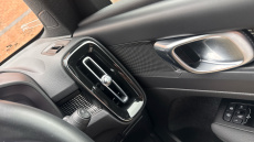 Volvo Xc40 1.5 T3 [163] R DESIGN 5dr Petrol Estate